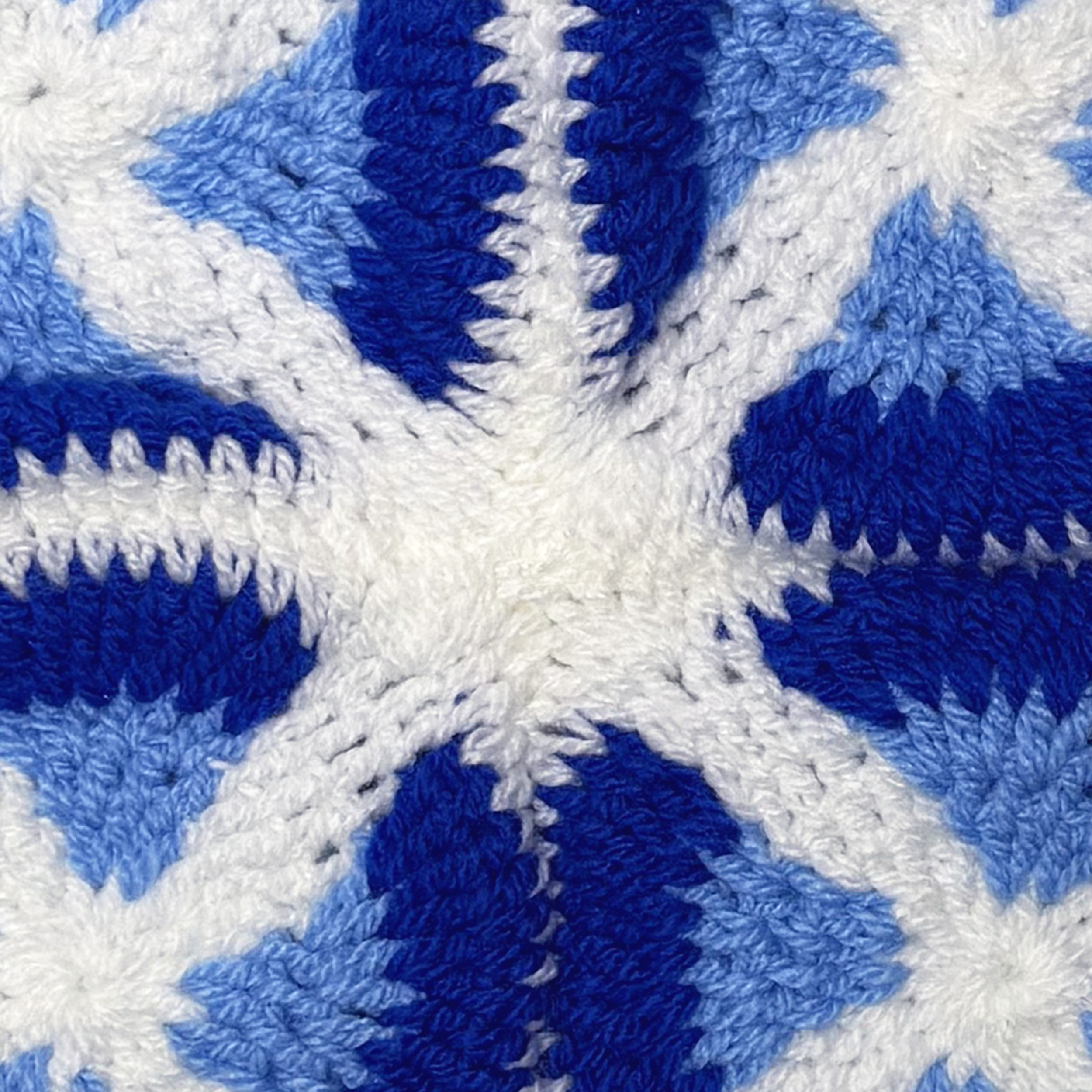 BAHR - BONNET EN CROCHET BLEU