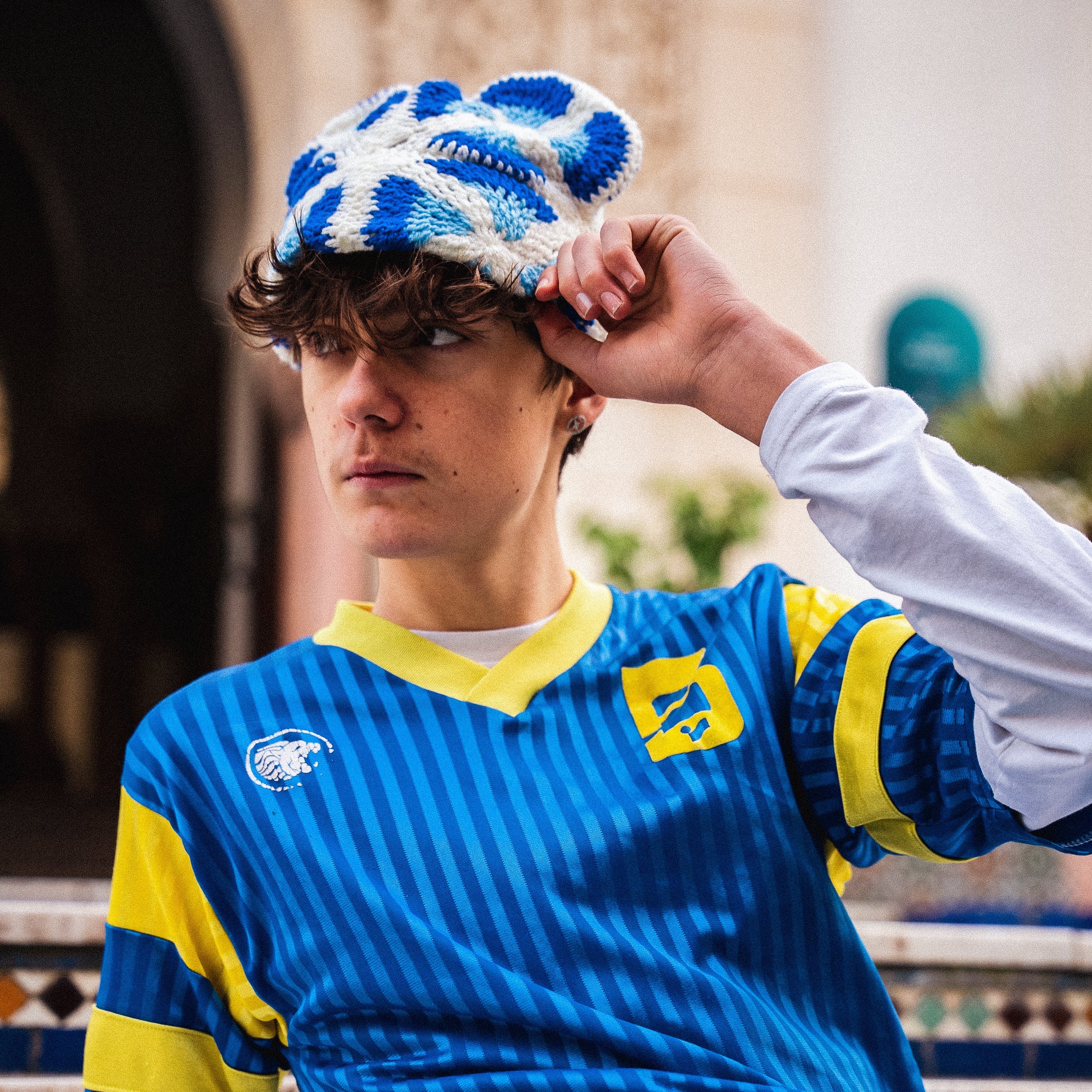 BAHR - BONNET EN CROCHET BLEU