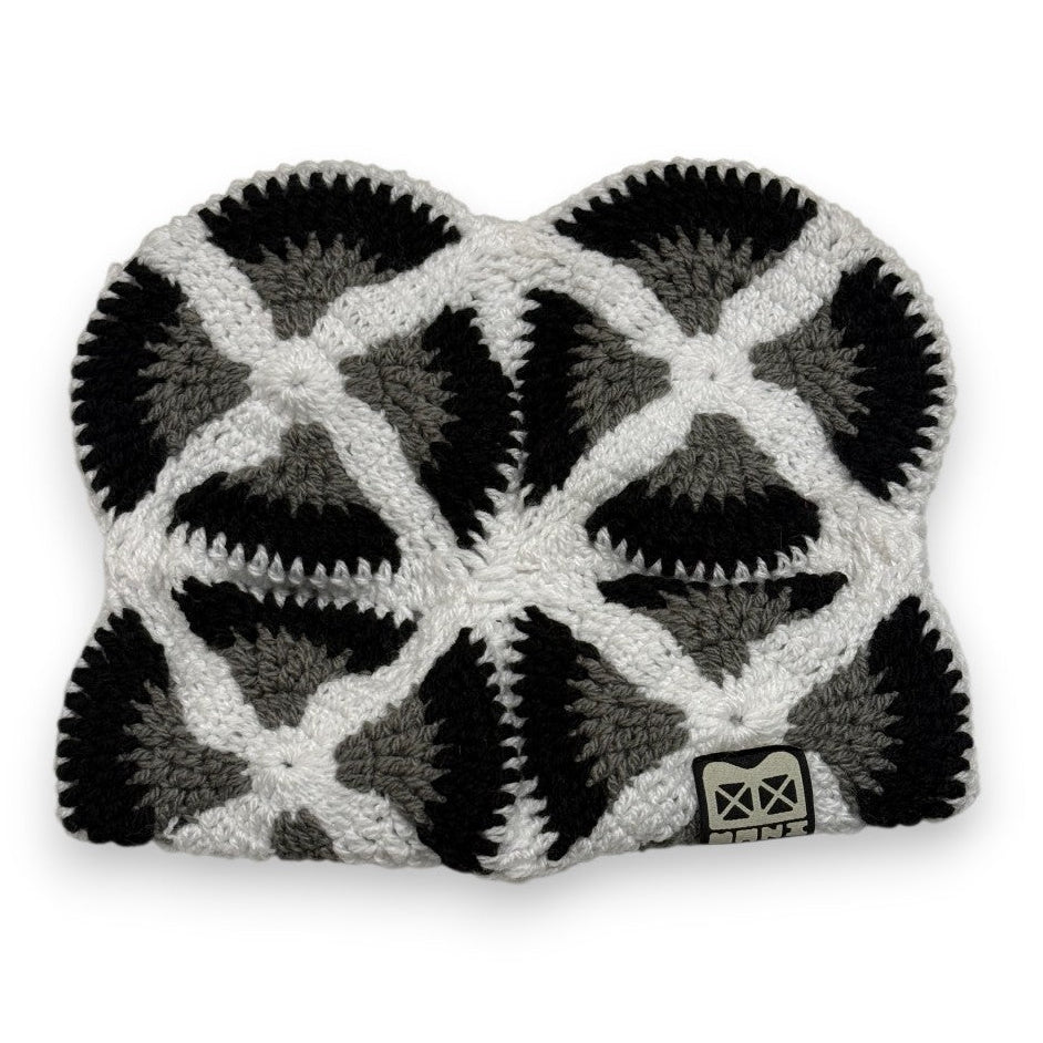 SBAH - BONNET EN CROCHET BLANC/NOIR