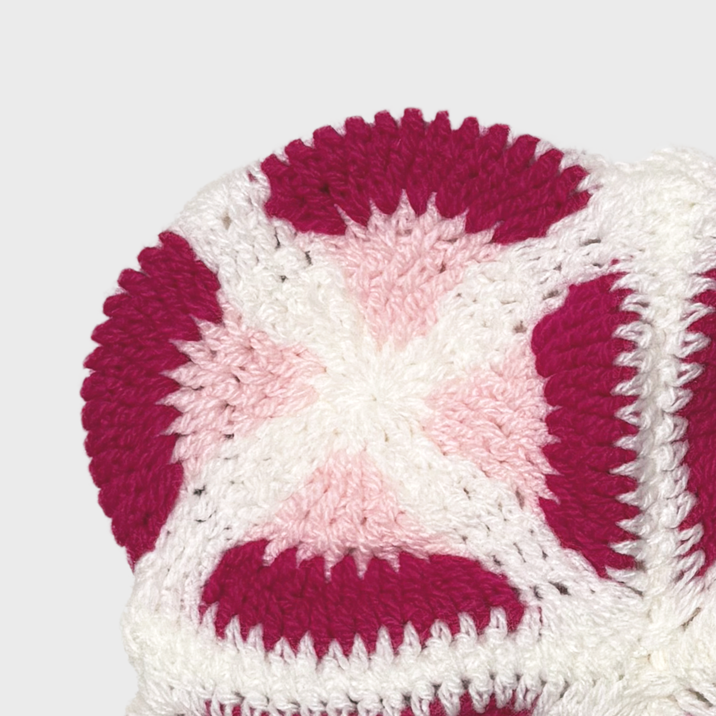 WARDA - BONNET EN CROCHET ROSE