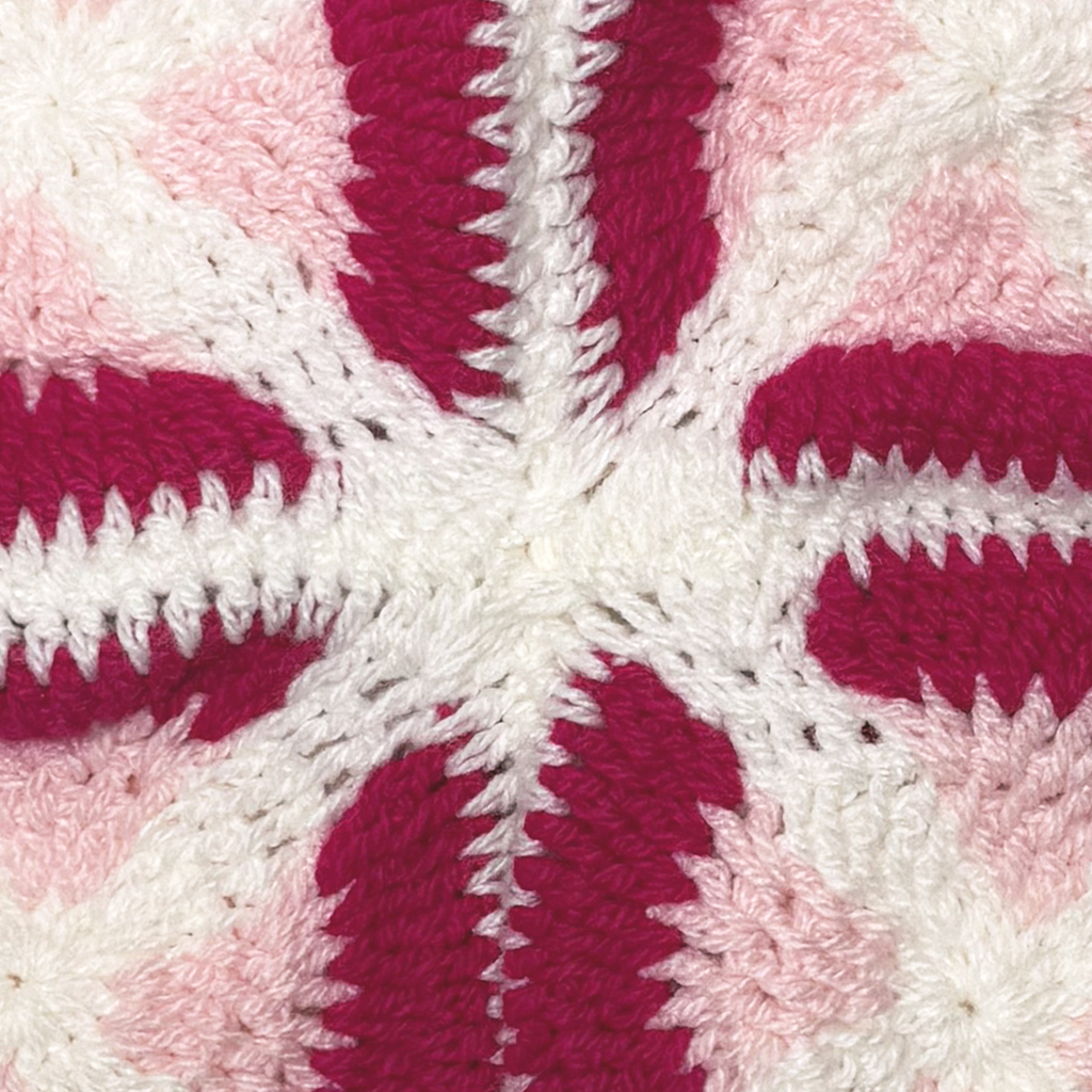 WARDA - BONNET EN CROCHET ROSE